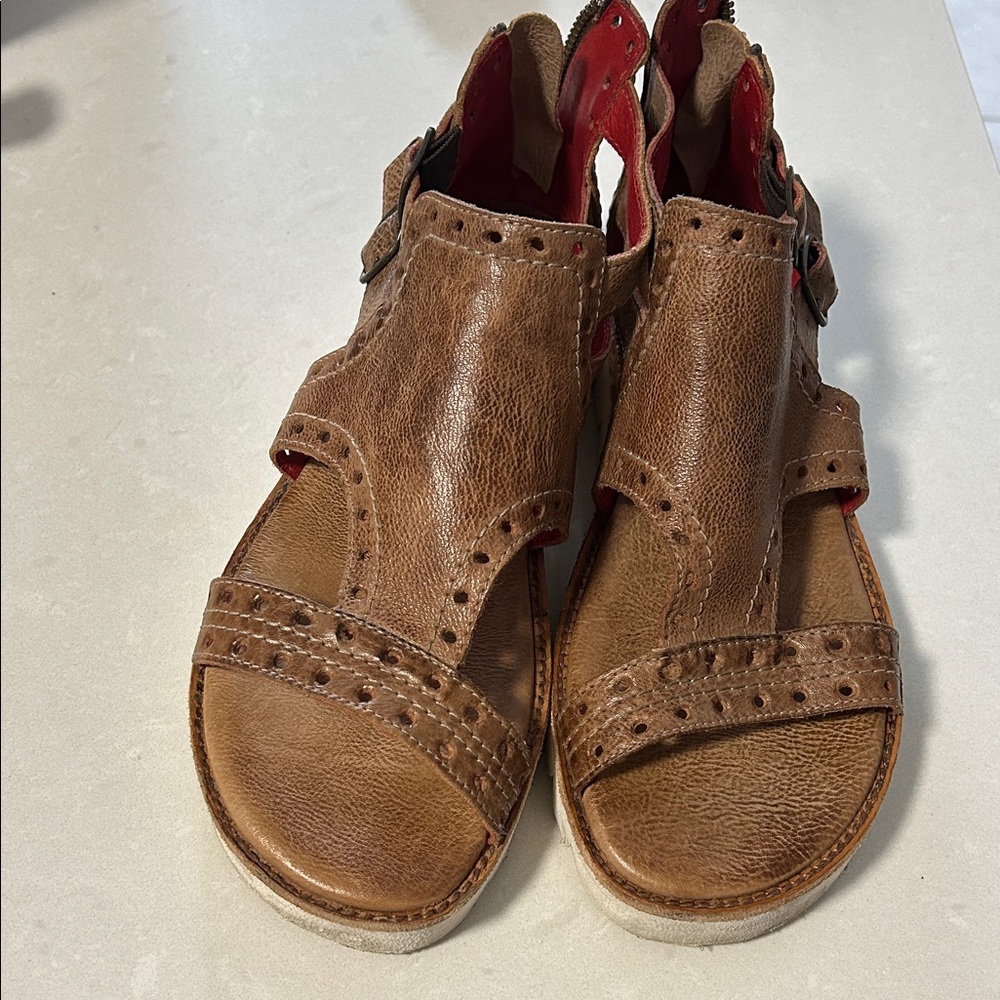 Bed Stu CAMDEN Cognac Brown Leather Gladiator Platform Flat Sandals Zip Sz 10